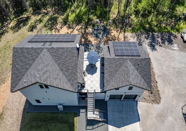 Photo 4 of Single family home for sale at 5140 Lakewood Rd, Duluth, MN 55804 | MLS# 7060608 | Listing updated on 2026-07-21