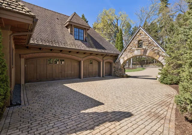 80th image of 358 Ferndale Rd S, Wayzata, MN 55391 | MLS# 7060616
