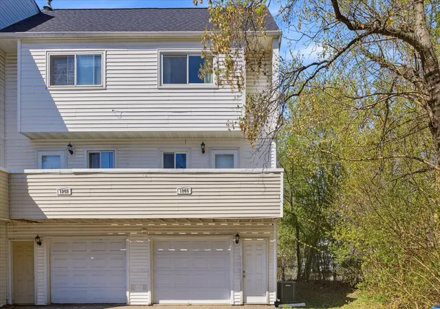 Photo 1 of Single family home for sale at 1260 Virginia St, Saint Paul, MN 55117 | MLS# 7060805 | Listing updated on 2026-08-16