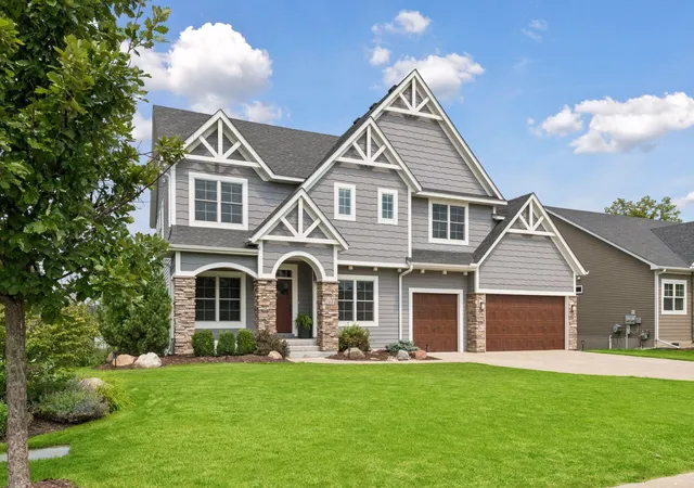 Photo 3 of Single family home for sale at 2444 Woods Dr, Victoria, MN 55386 | MLS# 7060835 | Listing updated on 2026-08-26