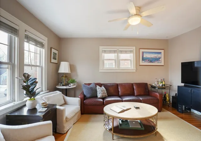 Listing Photo 5 - Condo for sale in building located at 3520 Emerson Ave S, Minneapolis, MN 55408 - Unit #202