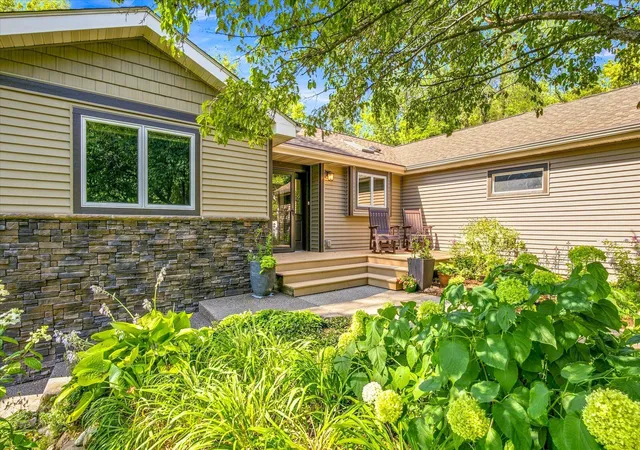 2nd image of 163 Skyline Dr, River Falls, WI 54022 | MLS# 7060875