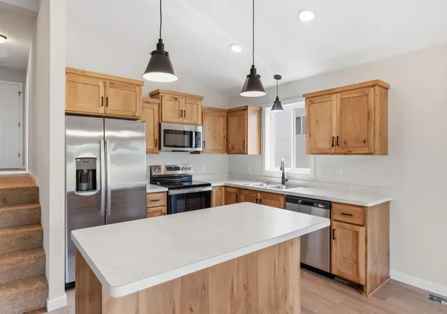 Photo 3 of Single family home for sale at 413 Bluebird St, Mora, MN 55051 | MLS# 7060881 | Listing updated on 2026-10-09