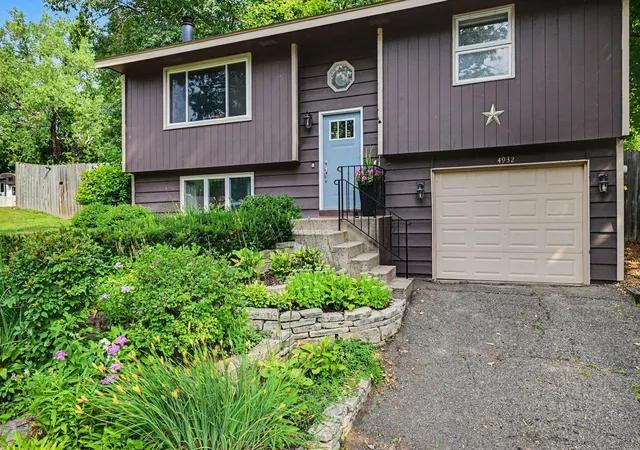 2nd image of 4932 Hanover Rd, Mound, MN 55364 | MLS# 7060905