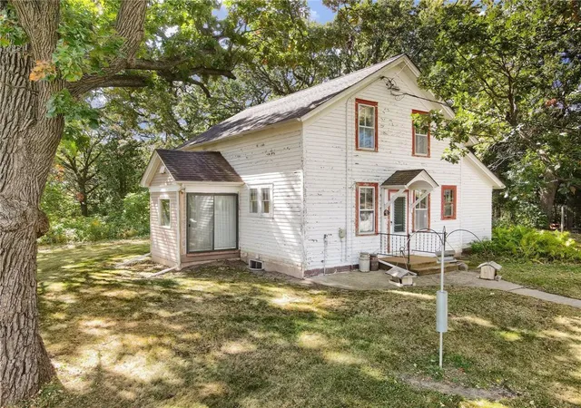 3rd image of 344 Ne 1St St, Belle Plaine, MN 56011 | MLS# 7060946