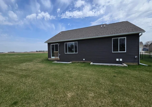 Photo 3 of Single family home for sale at 1309 18th Street NE, Austin, MN 55912 | MLS# 7060947 | Listing updated on 2026-08-10
