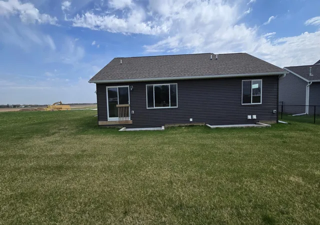 Photo 4 of Single family home for sale at 1309 18th Street NE, Austin, MN 55912 | MLS# 7060947 | Listing updated on 2026-08-10