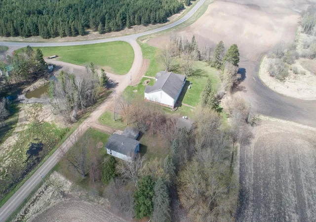 2nd image of 785 401st Ave Nw, Stanchfield, MN 55080 | MLS# 7060990