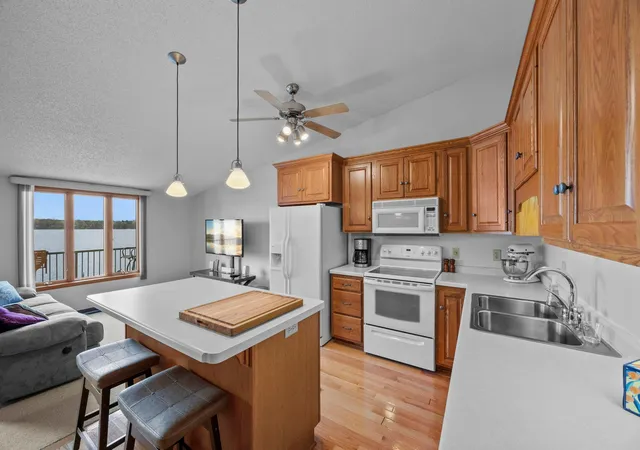 2nd image of 5538 County Road 6 Sw, Howard Lake, MN 55349 | MLS# 7061105