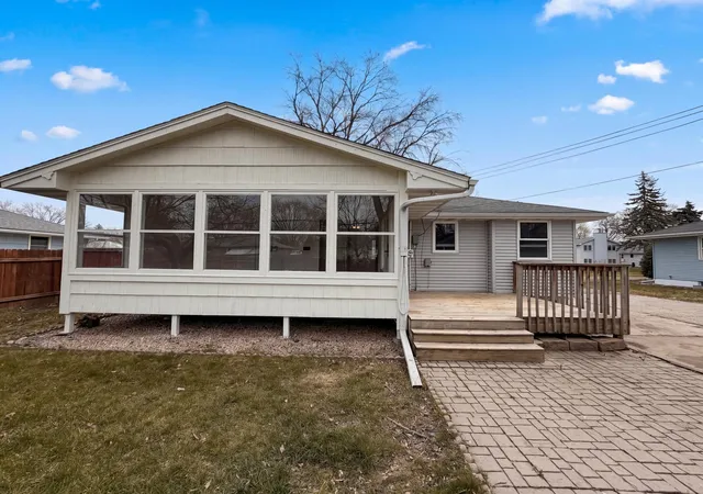 Photo 4 of Single family home for sale at 6319 Perry Ave N, Minneapolis, MN 55429 | MLS# 7061277 | Listing updated on 2026-09-04