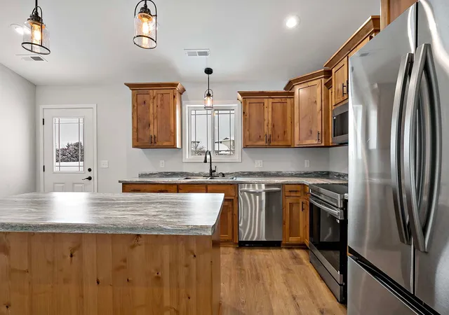 4th image of 425 4Th Ave Se, Saint Joseph, MN 56374 | MLS# 7061346
