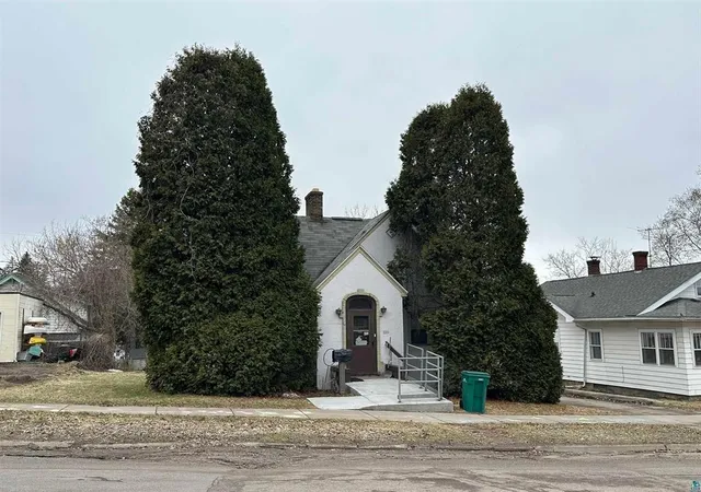1st image of 21 4th St, Cloquet, MN 55720 | MLS# 7061394