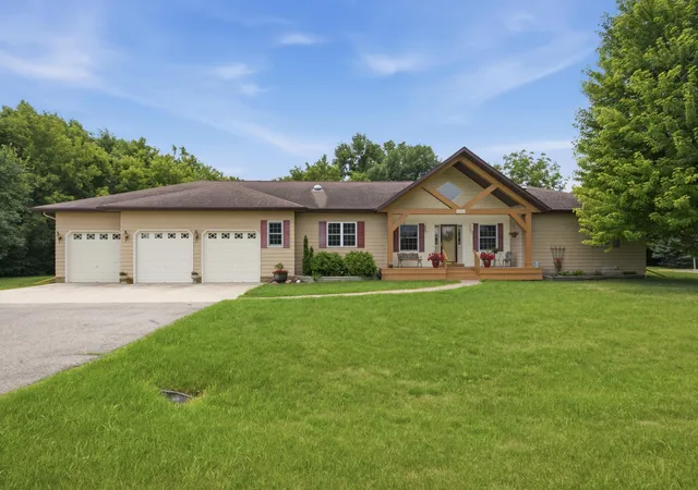 Homes for sale in West Fargo, ND | 2302 Ann St, West Fargo, ND 58078 | MLS# 7061407