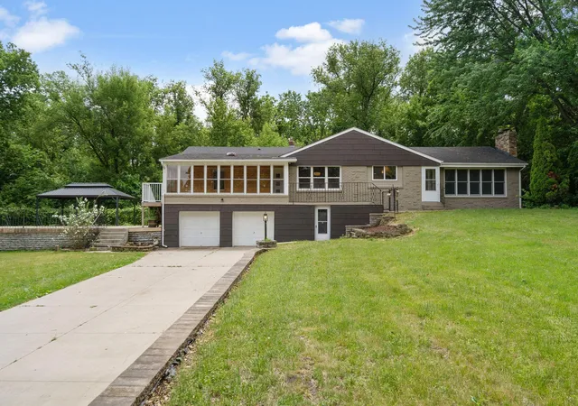 1st image of 30 Woodridge Ln, Inver Grove Heights, MN 55077 | MLS# 7061412