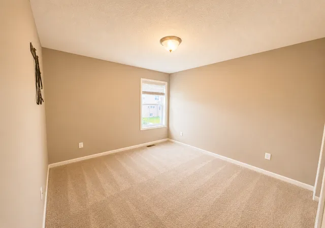 4th image of 4364 Corn Silk Ln, Saint Paul, MN 55129 | MLS# 7061577