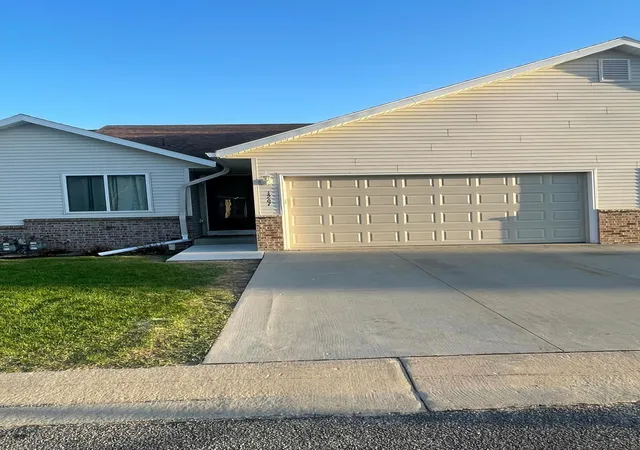 Photo 1 of Single family home for sale at 1267 Sundance Ct Ne, Byron, MN 55920 | MLS# 7061596 | Listing updated on 2026-09-14
