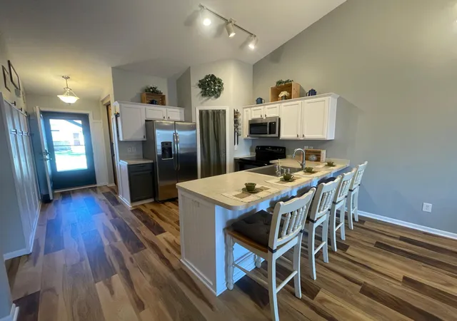 Photo 3 of Single family home for sale at 1267 Sundance Ct Ne, Byron, MN 55920 | MLS# 7061596 | Listing updated on 2026-09-14