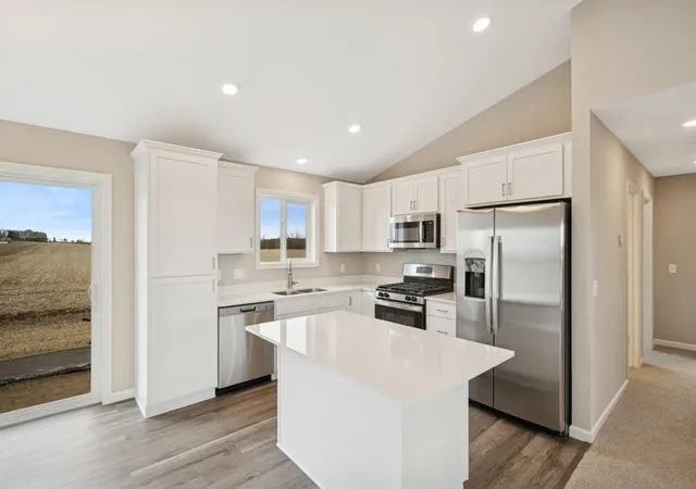 2nd image of 1003 Brandenburg Cir, Waverly, MN 55390 | MLS# 7061732