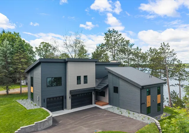 3rd image of 11389 E Steamboat Bay Rd, Brainerd, MN 56401 | MLS# 7061765