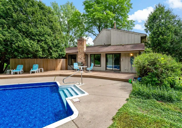 Photo 2 of Sale Pending at 15024 Highland Trl, Minnetonka, MN 55345 | MLS# 7061844 | Listing updated on 2026-08-21
