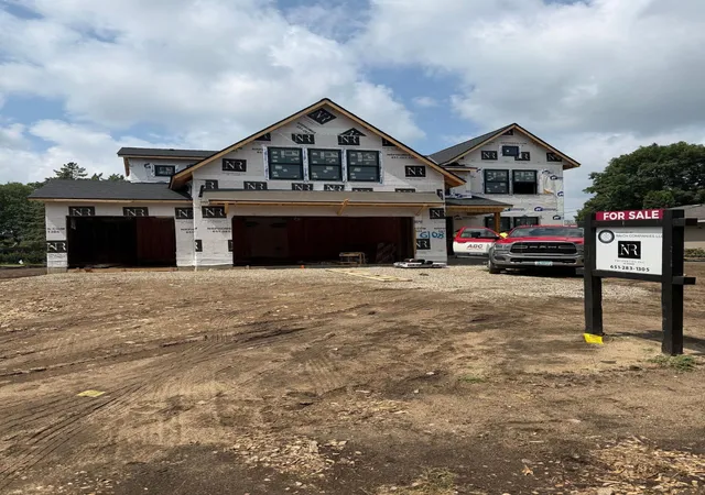 Photo 2 of Single family home for sale at 6108 Chowen Ave S, Edina, MN 55410 | MLS# 7061878 | Listing updated on 2026-07-21