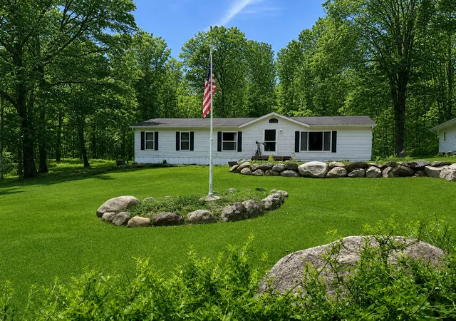 Photo 1 of Sale Pending at 7869 Lunar Ln, Pequot Lakes, MN 56472 | MLS# 7061910 | Listing updated on 2026-09-22