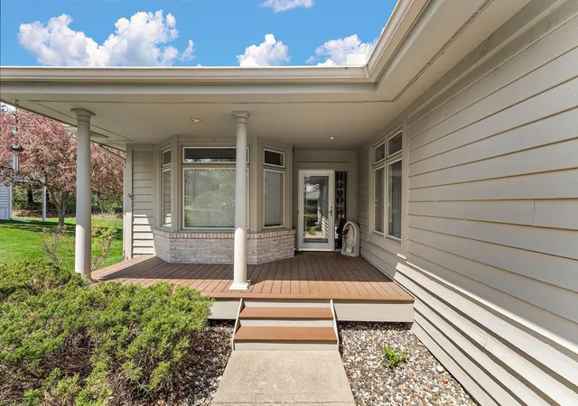 Photo 3 of Single family home for sale at 8914 Hilloway Rd, Eden Prairie, MN 55347 | MLS# 7062107 | Listing updated on 2026-10-01