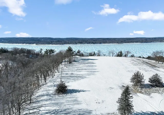 Photo 2 of Land for sale at 256 Salishan Dr, Hudson, WI 54016 | MLS# 7062109 | Listing updated on 2026-08-25