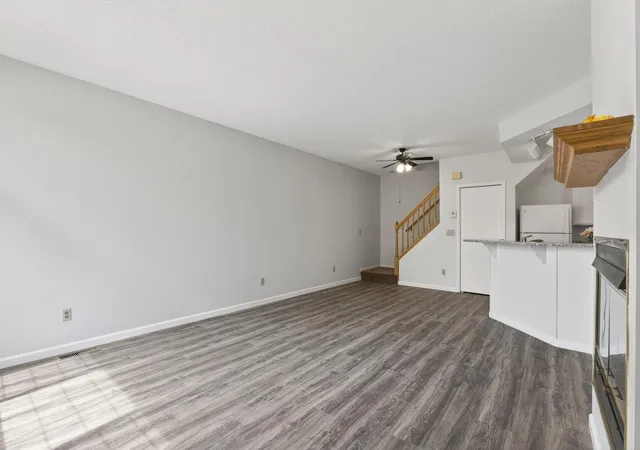 Photo 4 of Single family home for sale at 9249 Troon Ct, Saint Paul, MN 55125 | MLS# 7062202 | Listing updated on 2026-09-12