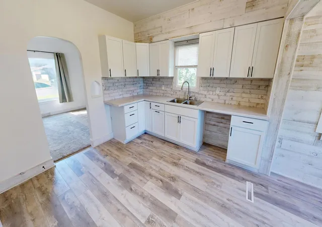 Photo 3 of Single family home for sale at 447 E Schlieman Ave, Appleton, MN 56208 | MLS# 7062510 | Listing updated on 2026-09-07