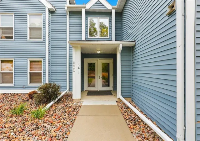 Condo for sale at 1381 Berry Ridge Rd #404, Saint Paul, MN 55123 | MLS# 7062559