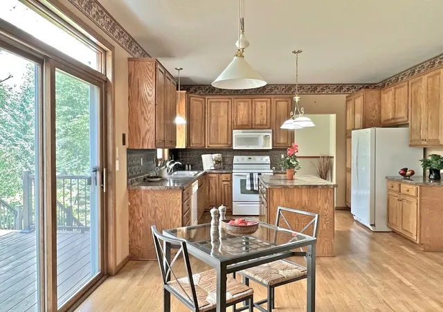 Photo 4 of Single family home for sale at 6361 Beckman Ct, Inver Grove Heights, MN 55077 | MLS# 7062561 | Listing updated on 2026-09-22
