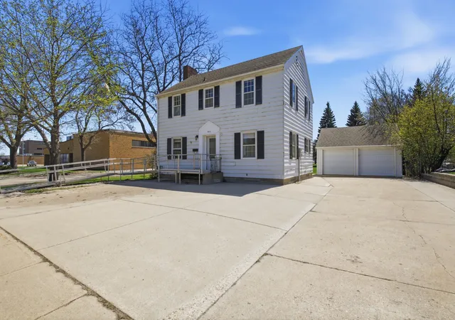 Homes for sale in Willmar, MN | 405 Willmar Ave Sw, Willmar, MN 56201 | MLS# 7062620