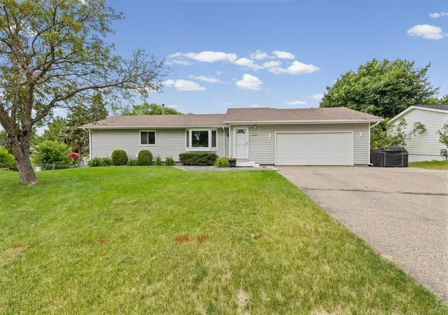 Homes for sale in Savage, MN | 13324 Lynn Ave, Savage, MN 55378 | MLS# 7062689
