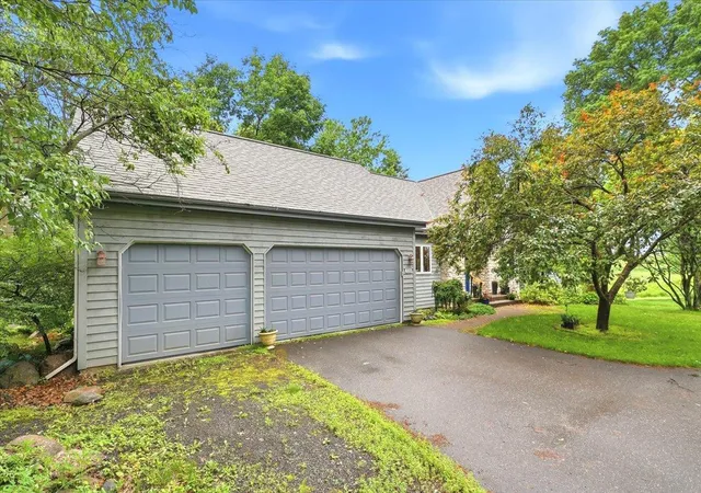 Homes for sale in Roberts, WI | 481 Sleepy Hollow Dr, Roberts, WI 54023 | MLS# 7062693