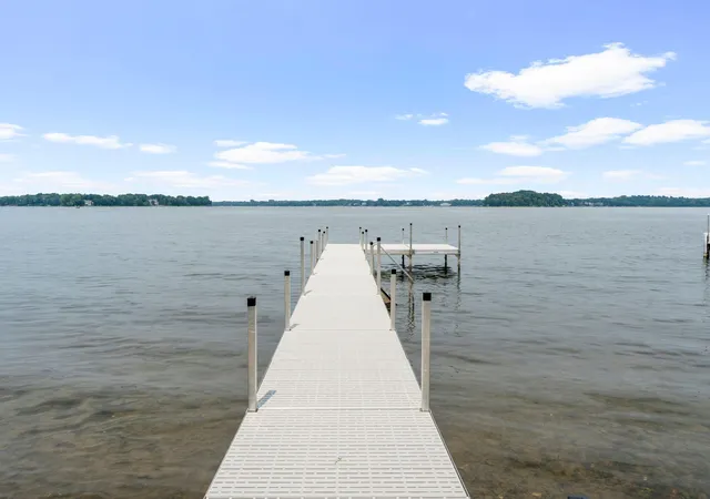 1st image of 23 Birchwood Ln, Saint Paul, MN 55110 | MLS# 7062858