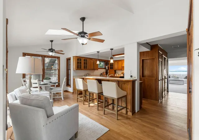 4th image of 23 Birchwood Ln, Saint Paul, MN 55110 | MLS# 7062858