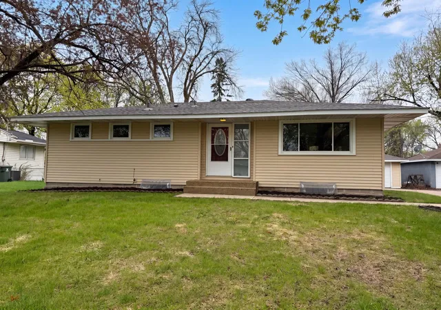 Homes for sale in Brooklyn Center, MN | 2807 Ohenry Rd, Brooklyn Center, MN 55430 | MLS# 7062929