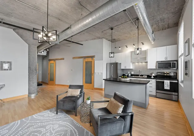 4th image of 918 3Rd St N #207, Minneapolis, MN 55401 | MLS# 7063076