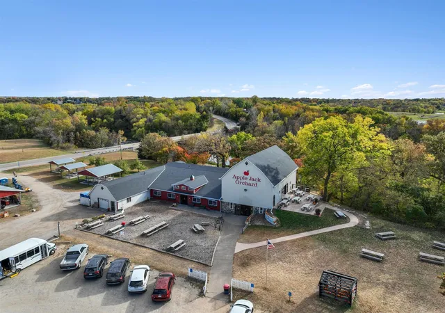 30th image of 901 Greenlawn Ave W, Delano, MN 55328 | MLS# 7063093