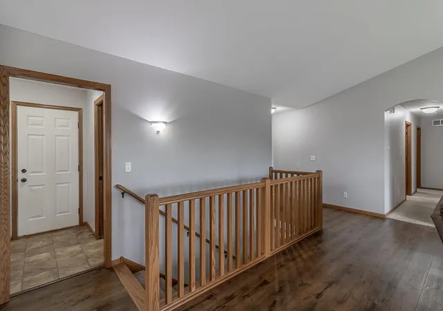 5th image of 201 Pebble Creek Dr, Mankato, MN 56001 | MLS# 7063113