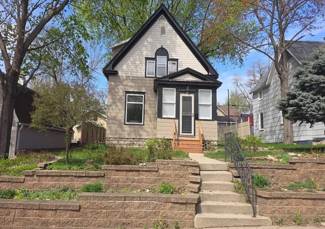 Homes for sale in Albert Lea, MN | 507 Alice Ave, Albert Lea, MN 56007 | MLS# 7063135