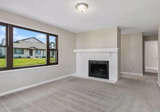 2nd image of 6748 Gretchen Ct N, Saint Paul, MN 55128 | MLS# 7063151