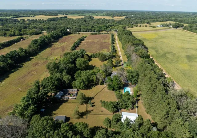 1st image of 9588 County Road 5 Ne, North Branch, MN 55056 | MLS# 7063179