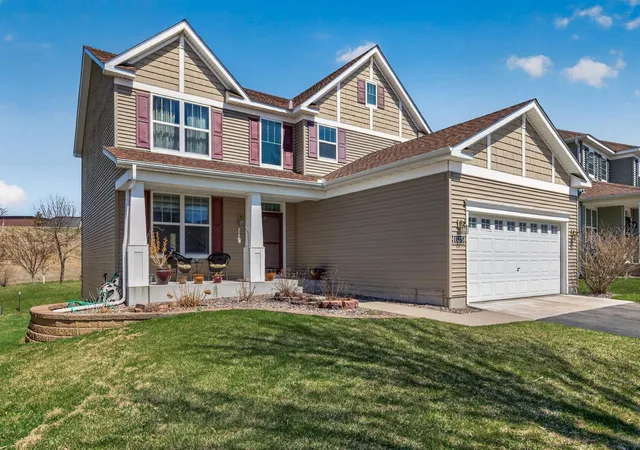 Homes for sale in Eden Prairie, MN | 15275 Plumstone Dr, Eden Prairie, MN 55347 | MLS# 7063279