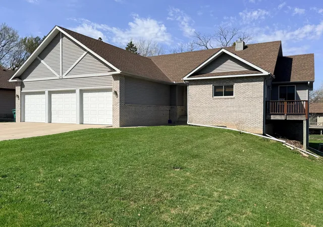 Homes for sale in New Brighton, MN | 676 12th Ave Nw, New Brighton, MN 55112 | MLS# 7063442