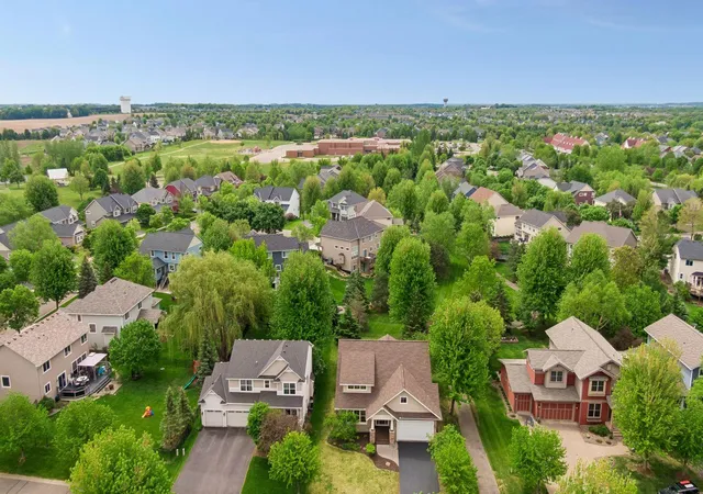 3rd image of 11409 Balsam Wy, Saint Paul, MN 55129 | MLS# 7063539