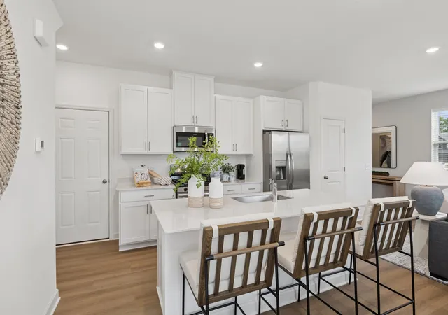 2nd image of 11077 203rd St W, Lakeville, MN 55044 | MLS# 7063641