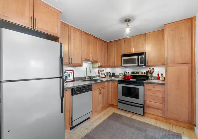 Homes for sale in Minneapolis, MN | 1707 Stevens Ave, Minneapolis, MN 55403