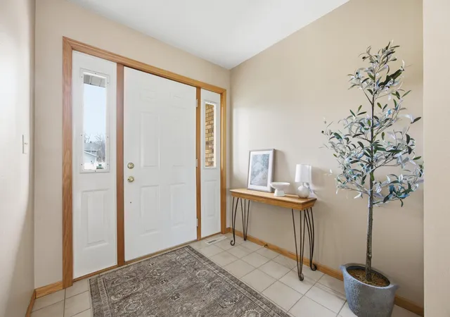 Homes for sale in Moorhead, MN | 4054 S Rivershore Dr, Moorhead, MN 56560 | MLS# 7063672